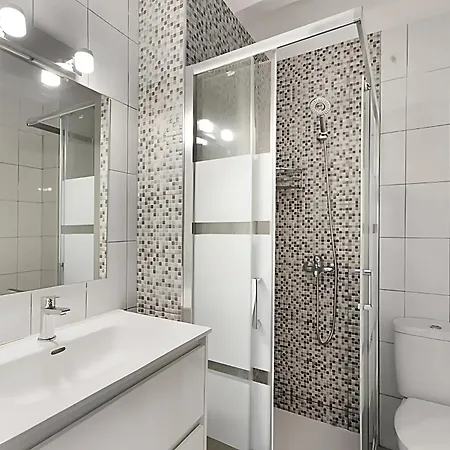 Elegancia Y Confort En Playa Jardin Apartment